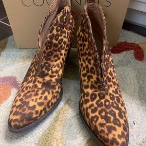 NWT Coconuts leopard suede like material sz 9.